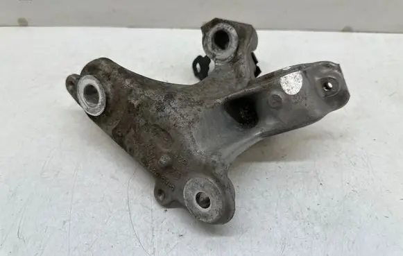 Renault Scenic IV - Grand scenic IV Engine mounting bracket 548515390R