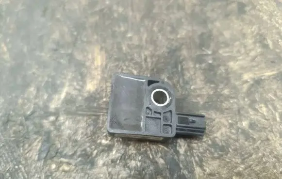 Hyundai ix35 Airbag deployment crash/impact sensor 959202S000