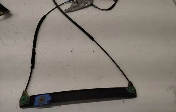 Audi A3 S3 8L Front door window regulator with motor 113846113