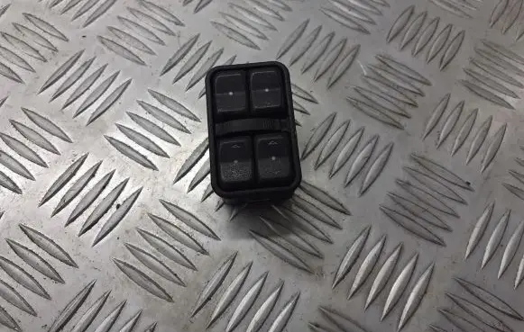 Opel Zafira A Front door window switch trim 90561086