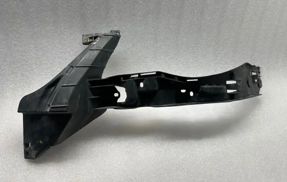 Volkswagen Touareg I Front bumper mounting bracket 7L6807183D
