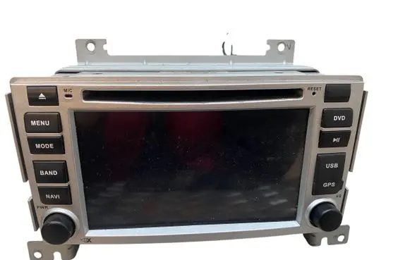 Hyundai Santa Fe Radio/CD/DVD/GPS head unit