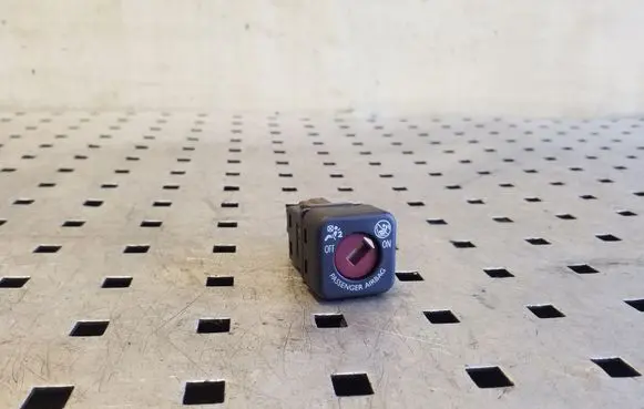 Citroen DS4 Passenger airbag on/off switch 96373205XT