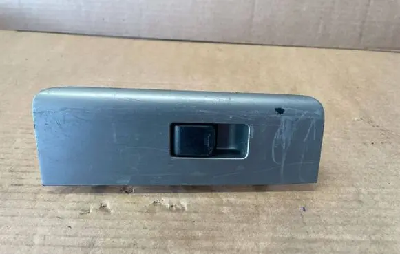 Nissan Pathfinder R51 Electric window control switch 82960EA300