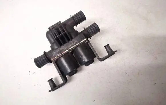 BMW X5 E53 Coolant heater control valve 6411691054401 64116910544-01