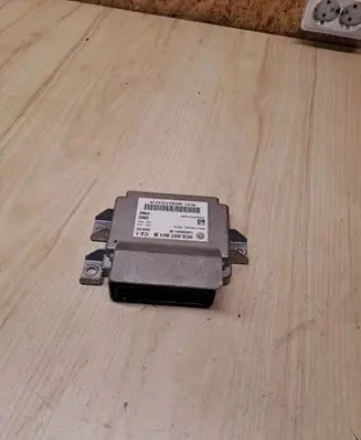 Volkswagen PASSAT B6 Hand brake control module 3C0907801B 15658301B GN00133147J