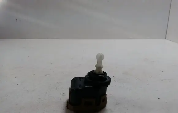 Ford Focus C-MAX Headlight level adjustment motor 007878