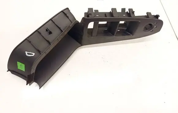 Audi A4 S4 B8 8K Front door window switch trim 8K2867172D