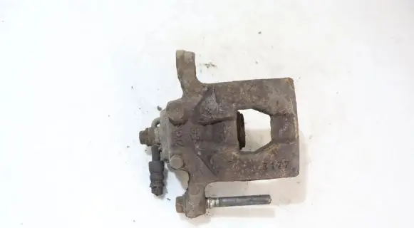 Nissan Qashqai Rear brake caliper