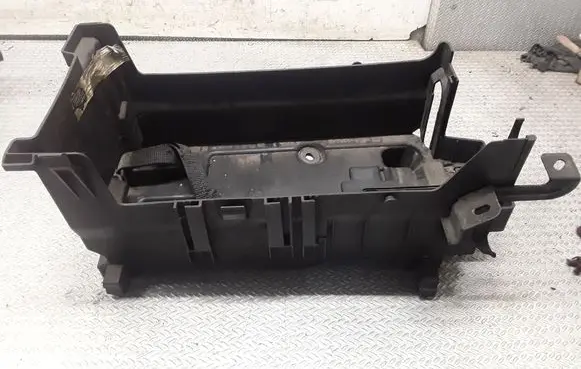 Opel Insignia A Battery box tray 13330951