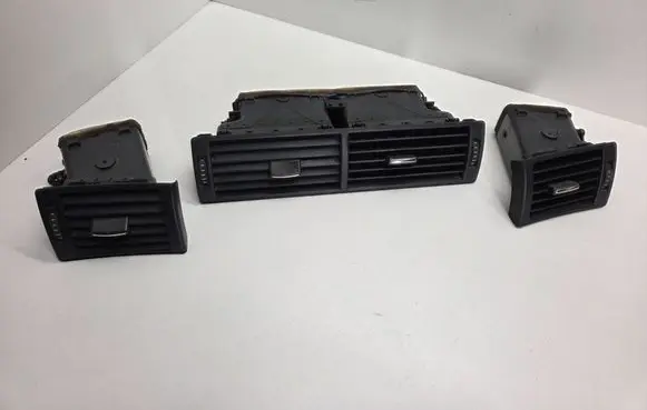Audi A4 S4 B7 8E 8H Dashboard side air vent grill/cover trim 8E0820902F 8E0820951H 8E0820901F