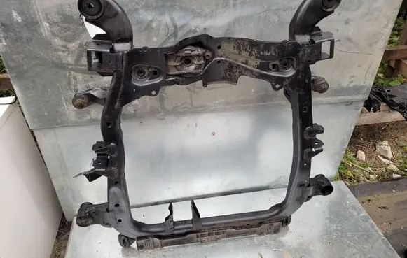 Opel Zafira B Front subframe