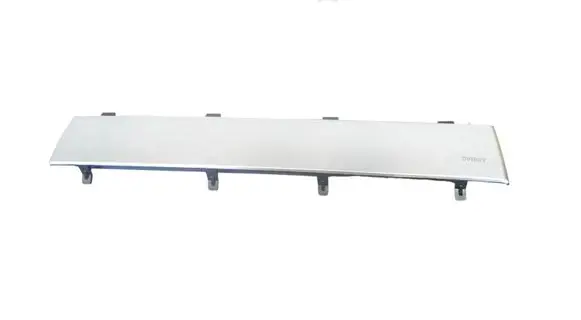 Dashboard glove box trim