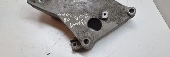 BMW 1 E81 E87 Engine mounting bracket 6775041