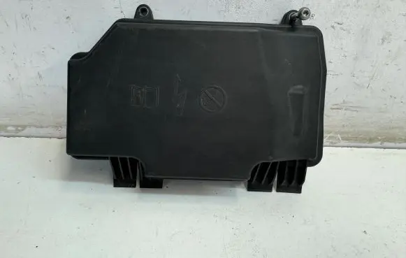 Mercedes-Benz GLC C253 Fuse box cover A2055402428