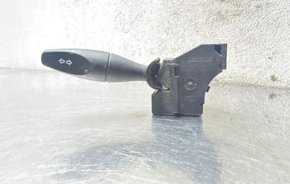 Ford Focus Indicator stalk 98AG13335AG