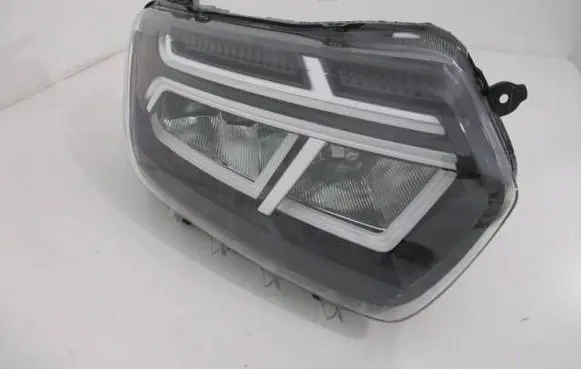 Dacia Duster II Headlight/headlamp 260106194R