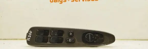 Lexus IS 200-300 Electric window control switch 8404053020