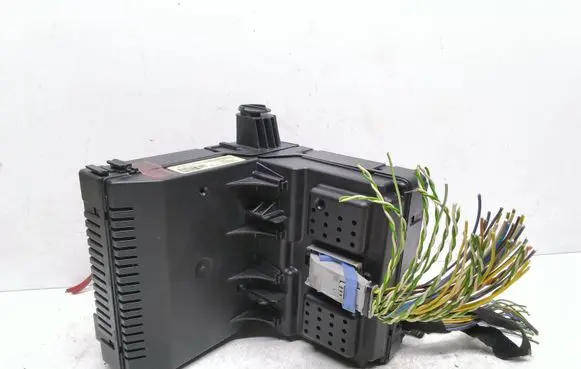 Volvo XC90 Fuse module 30728539 12243769
