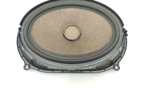 Maserati Quattroporte Subwoofer speaker 670005164