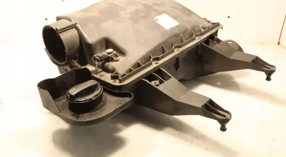 Air filter box