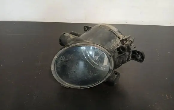 Volvo V70 Front fog light 31213102