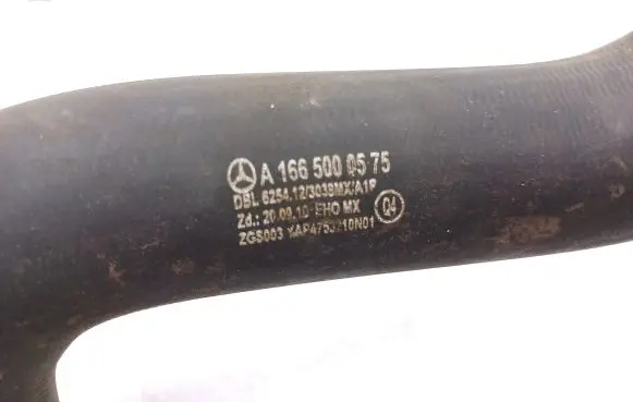 Mercedes-Benz GLE (W166 - C292) Engine coolant pipe/hose A1665000575