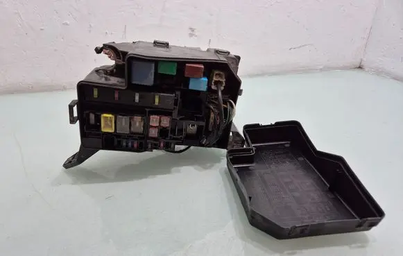 Toyota RAV 4 (XA30) Fuse box set 8266242180