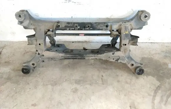 Hyundai Santa Fe Rear subframe 014B