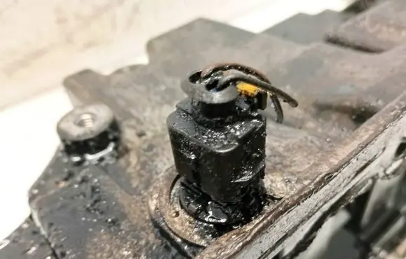 Opel Insignia A Oil level sensor 