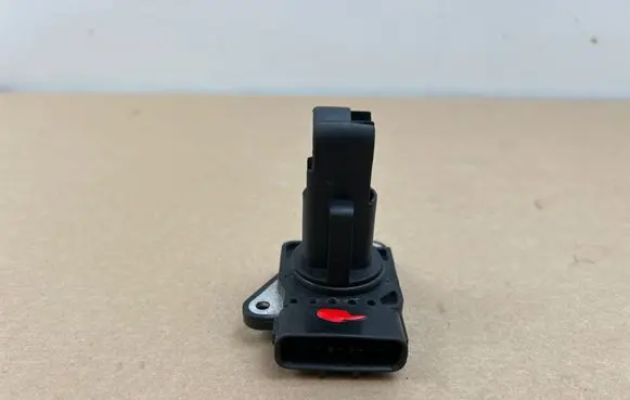 Mitsubishi L200 Mass air flow meter 