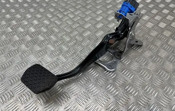 Mazda MX-30 Brake pedal DFR7