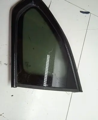 BMW 1 F20 F21 Rear side window DOT782M1232AS3