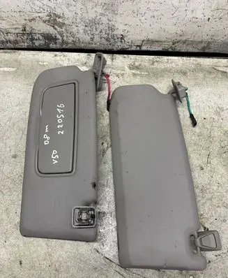Volvo V50 Sun visor