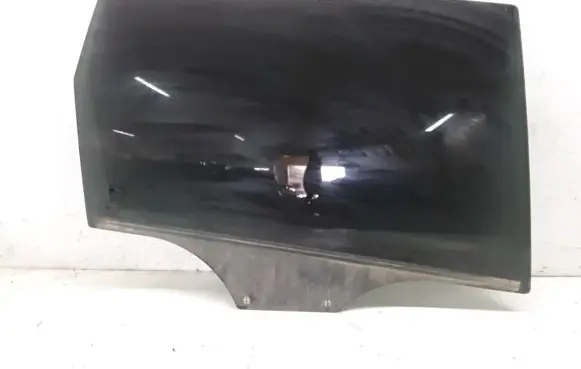 SsangYong Rexton Rear door window glass