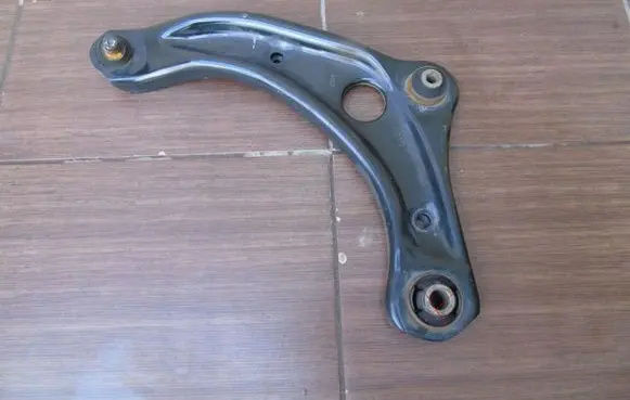 Nissan Micra Front lower control arm/wishbone