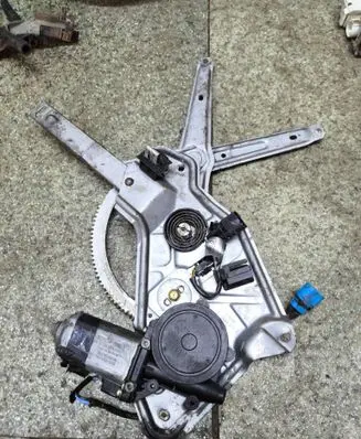 BMW 5 E34 Front door electric window regulator 0130821192
