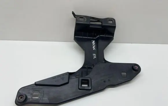 Porsche Macan (95B) Headlight/headlamp mounting bracket 95B941121B