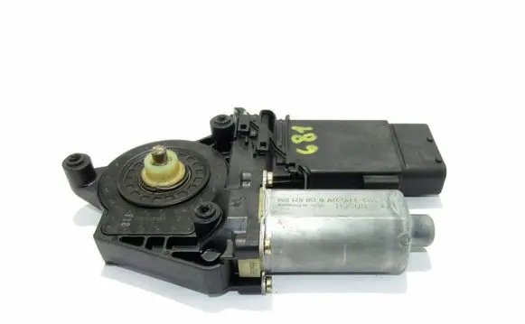 Volkswagen PASSAT B5.5 Front door window regulator motor BOSCH