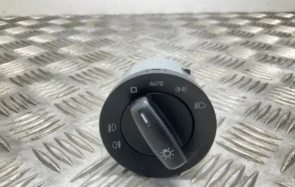 Skoda Yeti (5L) Light switch 5L0941431E