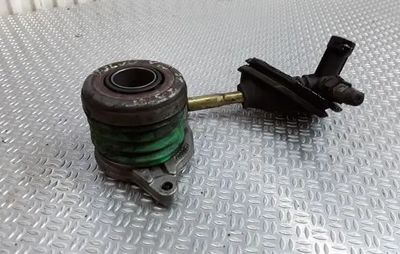 Clutch slave cylinder