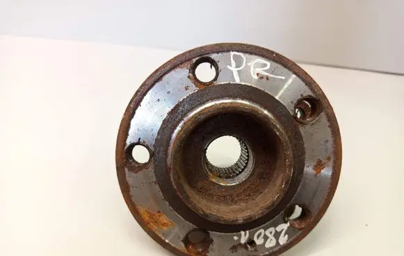 Volvo V70 Front wheel bearing hub 
