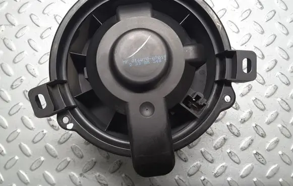 Mitsubishi Colt Heater fan/blower 1736006902 23305348 MF0160700701