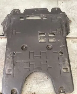 Citroen C4 I Engine splash shield/under tray 189508151 8151 167543