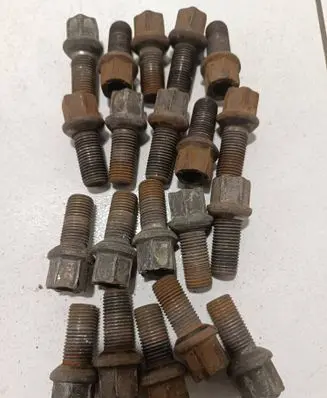 Volkswagen Caddy Nuts/bolts Nocode