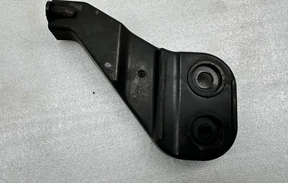 Audi RS3 Rear bumper mounting bracket 8V3807330