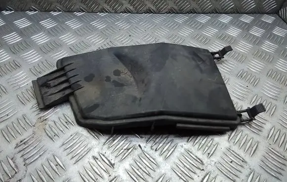 Mercedes-Benz C W203 Fuse box cover 2035450203