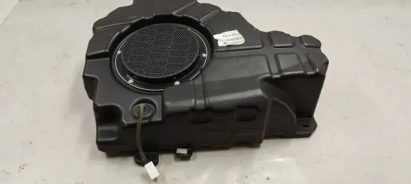 Jeep Grand Cherokee Subwoofer speaker 05064610ac