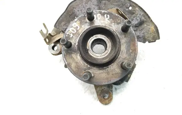 Mazda 626 Front wheel hub spindle knuckle
