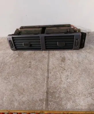 Audi A6 S6 C5 4B Dash center air vent grill 4B1820951